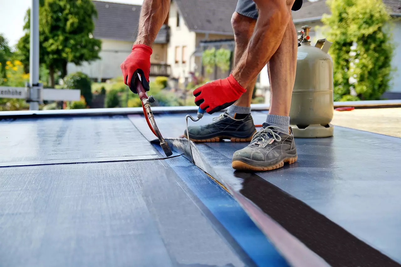 Flat roof installation
